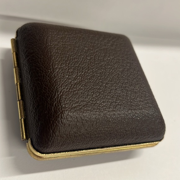 Bradley Vintage Travel Alarm Clock in Hard Case - Picture 4 of 4